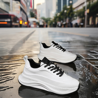 Chaussures de sport pour homme, nouveau style, baskets tendance en mesh noir, chaussures de course et de gym avec bout blanc décontracté, design imperméable, pour la marche en hiver