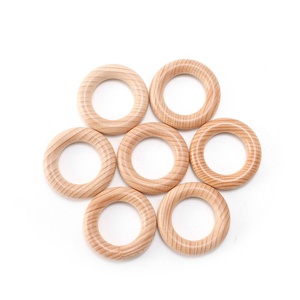 <span class=keywords><strong>Anneau</strong></span> en <span class=keywords><strong>bois</strong></span> <span class=keywords><strong>de</strong></span> hêtre sur mesure <span class=keywords><strong>de</strong></span> 25 mm à 80 mm, gravure <span class=keywords><strong>de</strong></span> logo, cercle en <span class=keywords><strong>bois</strong></span> suspendu pour bébé, artisanat <span class=keywords><strong>personnalisé</strong></span> DIY - Product Image 4