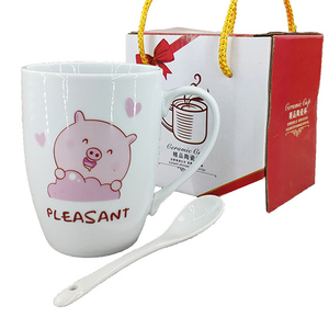 <span class=keywords><strong>Taza</strong></span> de Cerámica de Porcelana con Diseño de Cerdito Pintado a Mano <span class=keywords><strong>para</strong></span> Café, Té o Leche - Product Image 4