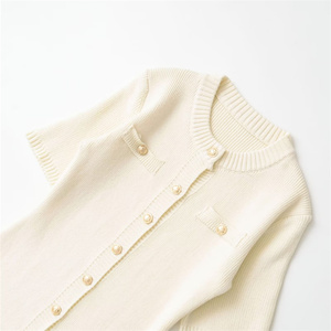 TAOP&ZA Abito in <span class=keywords><strong>Maglia</strong></span> da Donna Primavera 2025, Nuovo Stile Retrò con Collo Tondo, Maniche Corte, Aderente e Decorato con <span class=keywords><strong>Bottoni</strong></span> - Product Image 4