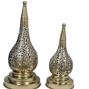 Lanternes et Porte-bougies Marocains Métalliques Faits Main MH Sons, Décoratifs pour Mariages, avec Impression en Relief – Nouveauté Tendance - Product Image 1