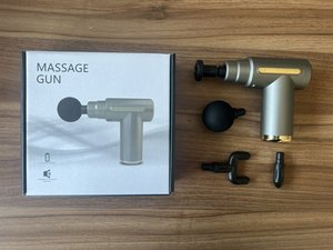 Pistolet de massage portable avec 4 accessoires, commande tactile, alimenté par batterie, couleur verte - Product Image 6