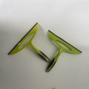 Raschietto per Finestre in Plastica Verde Durevole con Tergivetro in Gomma per Pulizia di Vetri in Cucina e Doccia - Product Image 6