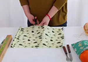 Emballage alimentaire réutilisable écologique non toxique en cire de soja biologique et cire d'abeille, 1 mètre, rouleaux d'emballage alimentaire en cire d'abeille 33*100cm - Product Image 3