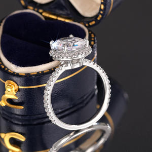 Anello di Fidanzamento con Diamante Taglio Ovale in Oro Bianco, Diamante Naturale Colore D, Gioielli da Donna - Product Image 6