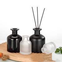 Bouteille de diffuseur de parfum de voiture personnalisée de luxe 50ml 100ml 150ml 250ml bouteille de désodorisant aromatique avec bâton d'aromathérapie