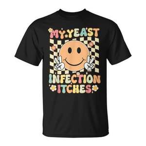 Camiseta con humor para adultos de Groovy: Mi infección por hongos me pica - Product Image 1