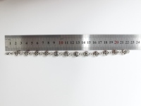 Bracelet rond plat vintage en argent antique avec croix chrétienne gothique rétro