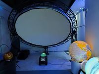 Layar Proyeksi Kubah 360 Derajat Kustom, Layar Bulat yang Dapat Disesuaikan untuk Acara Real Estat, Aula Konser