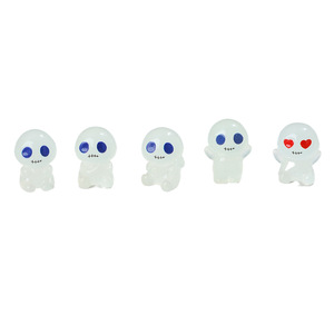 Poupée fantôme de dessin animé qui brille dans le noir, ornements miniatures en résine pour Halloween, bijoux DIY, porte-clés, pendentifs - Product Image 1