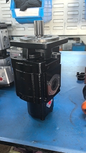 Bomba Hidráulica PGP511A0070CA1H2NL1L1LB1B1 PGP505A0060CJ1H1ND3D2B1B1 PGP365A278GEAB20-7 Bomba de Engranajes PGP511M0160CS4D3NL2L1B1B1 - Product Image 6