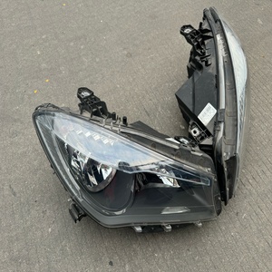 Nuevos faros halógenos delanteros e izquierdos <span class=keywords><strong>de</strong></span> la serie CLA W117 <span class=keywords><strong>de</strong></span> alta calidad, cubierta <span class=keywords><strong>de</strong></span> bombilla Original, tira <span class=keywords><strong>de</strong></span> lámpara <span class=keywords><strong>de</strong></span> foco para mercedes-benz - Product Image 5