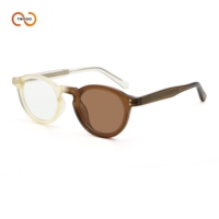 Lunettes de soleil rondes photochromiques TWOOO 52612 avec monture en acétate à changement de couleur et verres en nylon à teinte variable pour les grossistes
