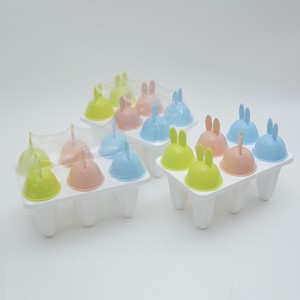 Molde de silicona flexible HALO sin BPA para helados, con forma de conejo, para hacer paletas con asa para niños pequeños - Product Image 3