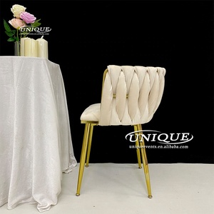 Chaises de mariage modernes de luxe rembourrées en velours or <span class=keywords><strong>champagne</strong></span> haut de gamme pour les événements royaux, les hôtels, les restaurants et les villas - Product Image 5