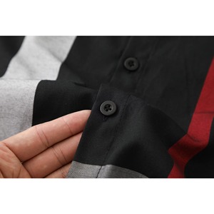 Camisa de Vestir Clásica Burberry de Lujo para Hombre, con Forro a Cuadros Distintivo, de Algodón Icónico y Cierre de Botones - Product Image 3