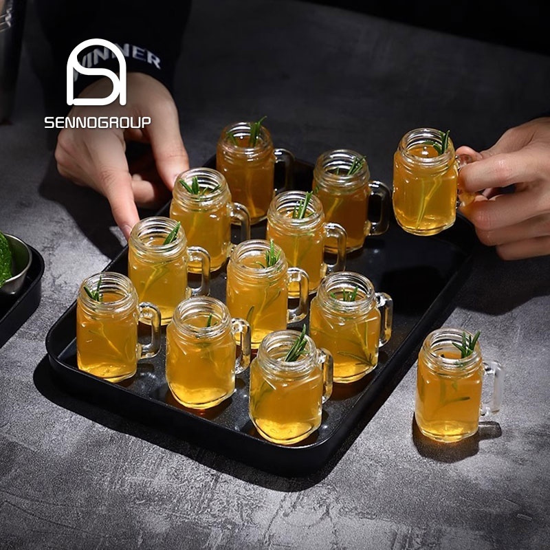 Einzigartige kleine Mason-Gläser, verschließbare Schneekugel-Flaschen, 3oz Mini-Tumbler-Schnapsgläser mit Schraubverschluss, Strohhalm und Deckel| Alibaba.com