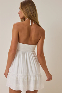Vestido midi blanco sin tirantes con detalle fruncido y dobladillo en capas, corte holgado, informal, de verano, de algodón tejido. - Product Image 2