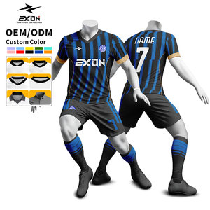 Maillot de football EXON Elite Grade entièrement sublimé avec design rayé personnalisé pour l'équipe et badge en silicone durable - Product Image 1