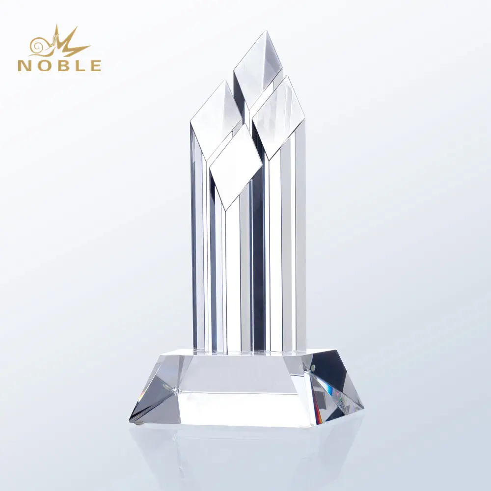 4 قطع الماس فارغة جائزة الكأس الكريستال المنشور عن محلات تجارية