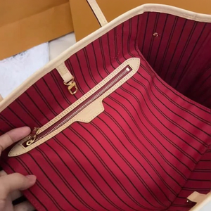 เทรนด์แฟชั่น2025: กระเป๋าถือลายนูนคลาสสิกย้อนยุคกระเป๋าโททแฟชั่นและอเนกประสงค์สำหรับผู้หญิง - Product Image 5