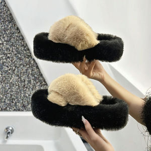 <span class=keywords><strong>Chaussons</strong></span> d'intérieur doux et moelleux pour femmes, en fourrure imprimée ouverte, en peluche, en gros, pour femmes, chaussures d'ascenseur pour la maison - Product Image 3