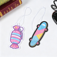 Cadeau promotionnel, accessoires de voiture, échantillon gratuit, désodorisants de voiture en papier suspendus, forme personnalisée, désodorisants de voiture pour le detailing automobile