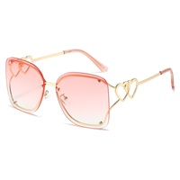Nouvel Arrivage 2025 – Lunettes Carrées Transfrontalières Style Européen et Américain, Design Double Cœur Personnalisé, Lunettes de Soleil Oversize pour Femme