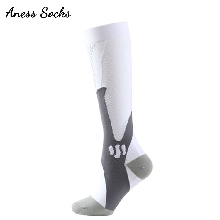Chaussettes magiques blanches