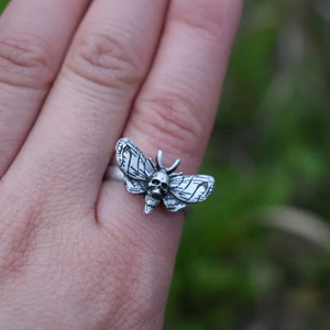 도매 블랙 골동품 반지 죽음 나방 보석 곤충 펜던트 해골 죽은 머리 나비 사용자 정의 Wiccan 반지 - Product Image 5