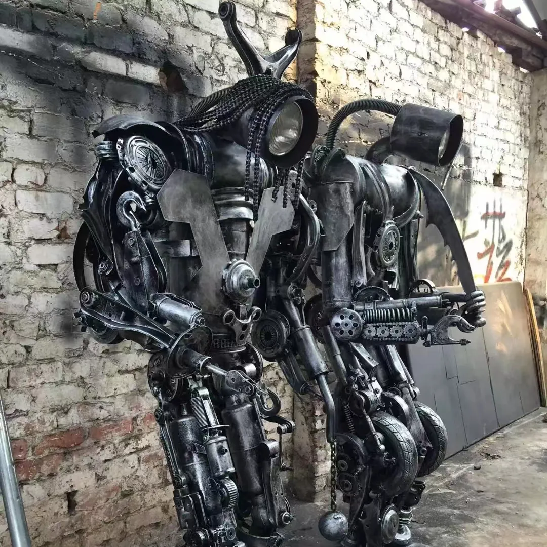 Robot Besi Uap Logam Berat Punk 2022 MOQ Rendah Dekorasi Bar Kerajinan Logam Bekas