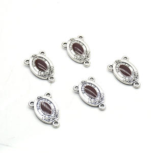 1.4*2.1cm vierge marie 3 trous centres <span class=keywords><strong>de</strong></span> <span class=keywords><strong>miséricorde</strong></span> <span class=keywords><strong>divine</strong></span> trois trous bricolage accessoires médaille chapelet pièce maîtresse - Product Image 5