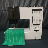 Vente directe d'usine Mini UFR-738 de machine à coudre portable à plat avec 12 motifs de points intégrés et moteur pour les enfants débutants