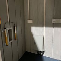 Salle d'écoute insonorisée certifiée JH, construction en plaque d'acier, amortisseur de chocs, composants PLC, garantie 1 an