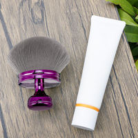 Pinceau de Maquillage Corporel Extra Large en Gros pour Applicateur de Bronzer et Autobronzer pour les Jambes, Pinceau Kabuki Rond Violet