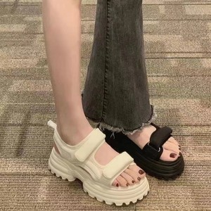 Sandals for Women 2026 Summer New Trend <b>Soft</b> Leather Thick-Topped Slippers With Roman Style Beach <b>Shoes</b> - Product Image 2