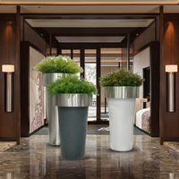 Grand vase de sol moderne de luxe doré, décoration intérieure, pots à fleurs hauts en acier inoxydable, support de plantes de jardin élégant et durable pour l'intérieur