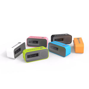 Reloj Despertador Digital LED Rojo de 0.6 Pulgadas, Reloj Despertador con Doble Alarma, Radio Digital con Sintonización FM, Control de Volumen Digital - Product Image 1