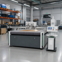 Machine de découpe numérique CNC à table à couteau oscillant pour carton gris massif, carton cadeau et mousse flexible à grande vitesse
