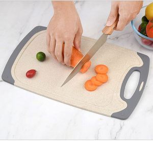 ชุดเขียงพลาสติก PP 3 ชิ้น ยี่ห้อ Private Label Kitchen สำหรับหั่นผลไม้และเนื้อสัตว์ พร้อมร่องสำหรับน้ำผลไม้ ทำจากฟางข้าวสาลี - Product Image 4
