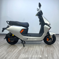 Scooter électrique urbain Xiao Jiu, moteur à 30 aimants, double système antivol, options multi-batteries, idéal pour les trajets quotidiens