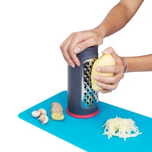 2018 nuovi gadget da cucina che vendono a caldo pelapatate e <span class=keywords><strong>Julienne</strong></span> di verdure in plastica PP - Product Image 1