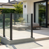 Brise-vent rétractable en verre trempé sans cadre sur mesure, balustrade en verre durable pour balcon de villa et terrasse commerciale