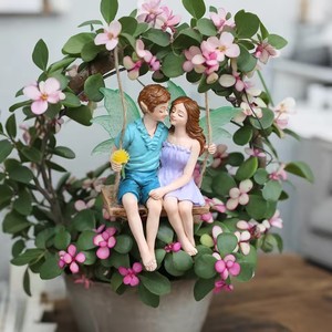 Colgante de Resina con Pareja en Columpio y Hada de Flores, Decoración para Jardín, Patio, Césped, Bonsái, Hogar, Regalo para el Día de San Valentín - Product Image 1