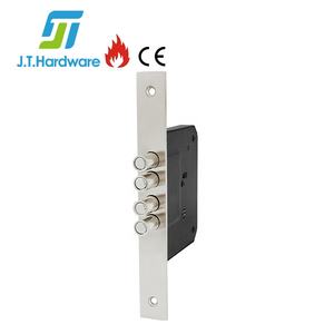 Cerradura de Alta Seguridad con Llave Cruzada de 4 Pestillos - Product Image 1