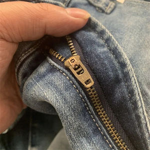 <span class=keywords><strong>Jeans</strong></span> Ajustados para <span class=keywords><strong>Hombre</strong></span>, Estilo Europeo y Estadounidense, Color Blanco Desgastado, Estilo Desgarrado, Venta al por Mayor, Lotes de Excedentes, Liquidación - Product Image 3