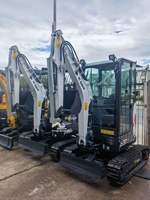 Mini-excavatrice d'occasion E20 de 2 tonnes avec chenilles rétractables pour accès restreint dans les cours arrière