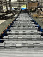 Machine de formage de tôles métalliques industrielle pour la fabrication de toitures en IBR et Q-Tile, avec rouleaux pour tôles de fer et pressage de tôles.
