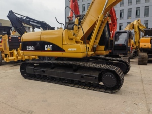 Excavadora CAT 320CL de segunda mano con una capacidad de 20 toneladas. Excavadora de cadenas CATERPILLAR 320C en buen estado. - Product Image 6