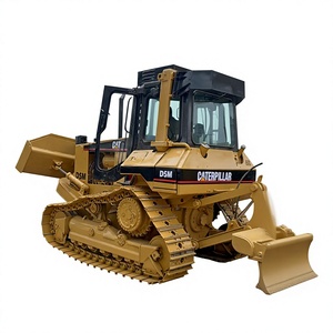 Bulldozer CAT D5M d'occasion - Capacité de nivellement de 5 mètres cubes, poids de 5000 kg, excellentes performances, prix avantageux, à vendre - Product Image 1